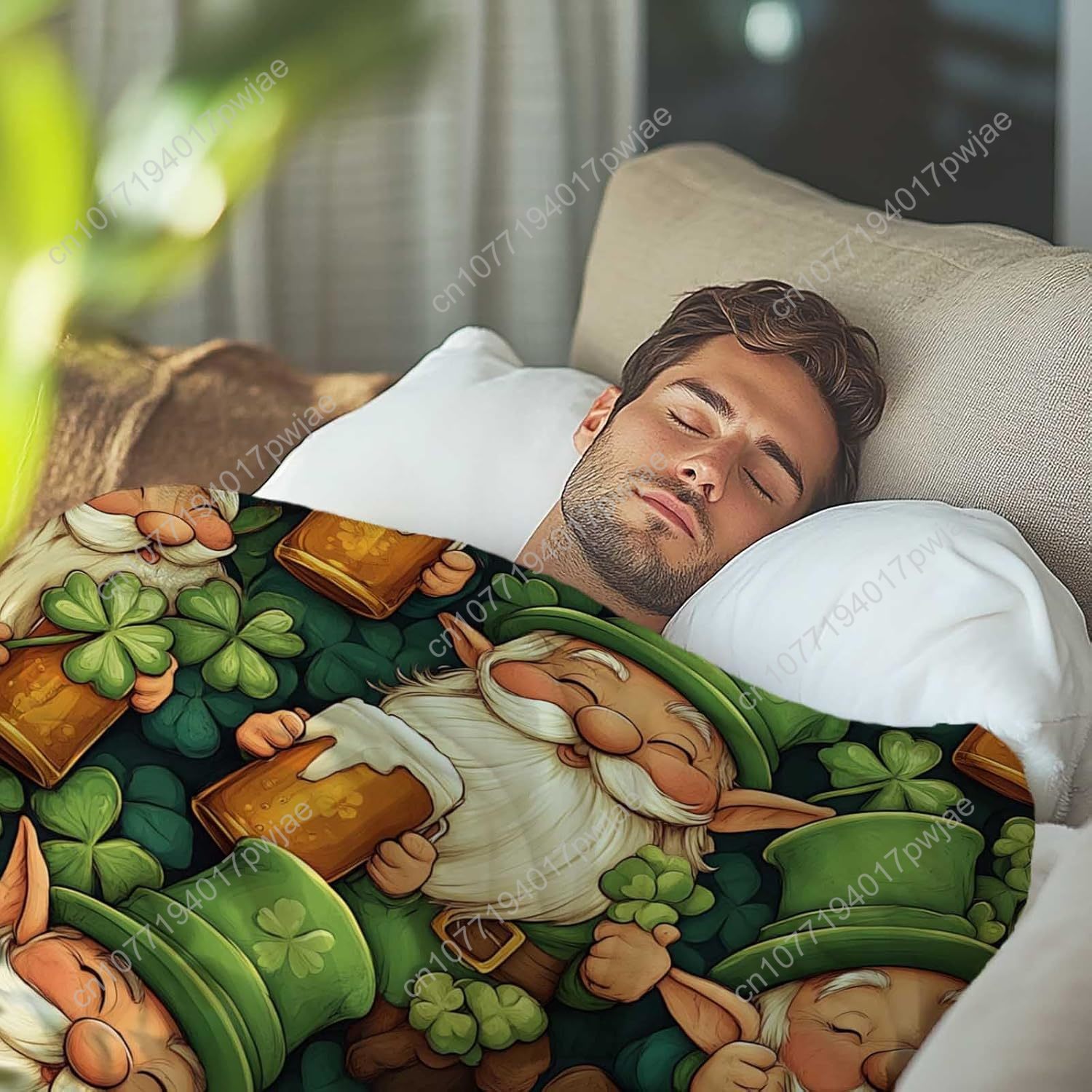 St. Patrick’s Day Gnome Throw  - đánh giá và giá Home And Textiles Today